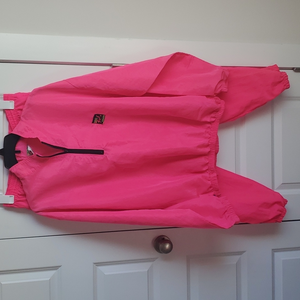 Vintage Surf-Style Hot Pink Windbreaker Suit With matching Pants💗 Hostess Pick - Picture 2 of 13